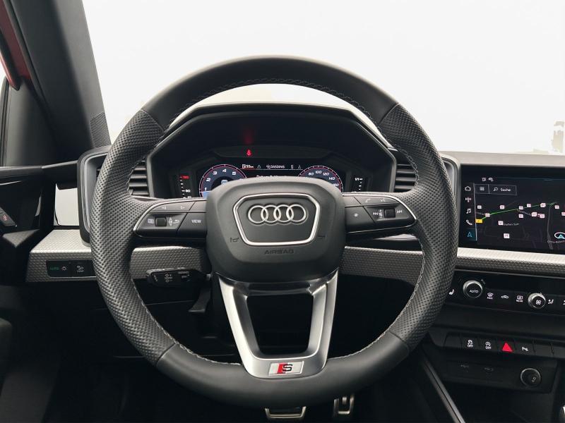 Audi A1 allstreet S line – image 8 of 16