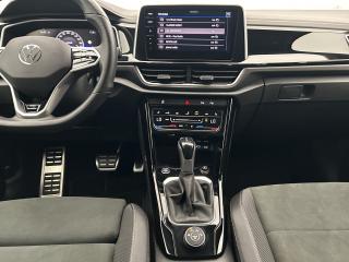 Volkswagen T-Roc R-Line – image 7 of 17