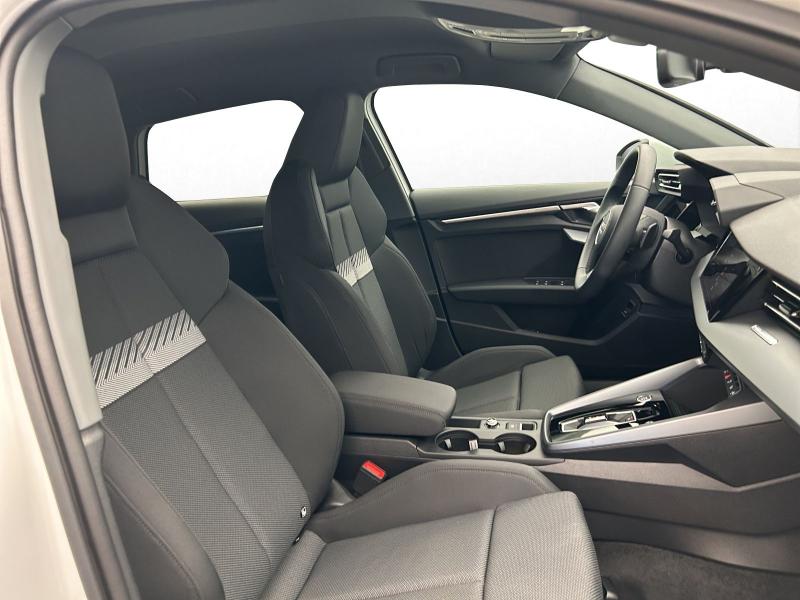 Audi A3 Sportback advanced – image 4 of 16