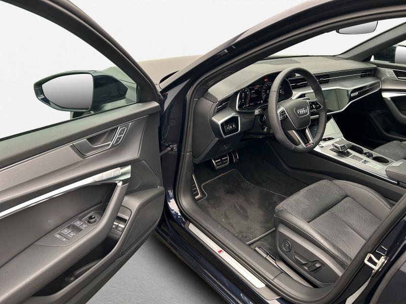 Audi A6 Avant S line – image 14 of 16