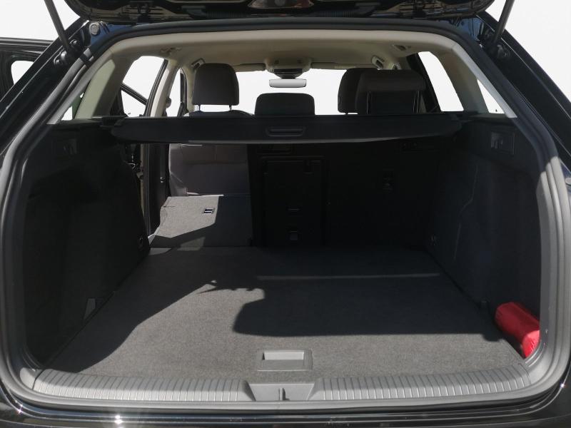 Volkswagen Golf Alltrack – image 11 of 23
