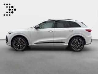 Audi Q5 S line – image 3 of 24