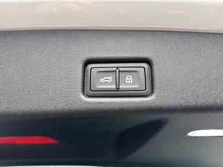 Audi Q5 S line – image 12 of 24