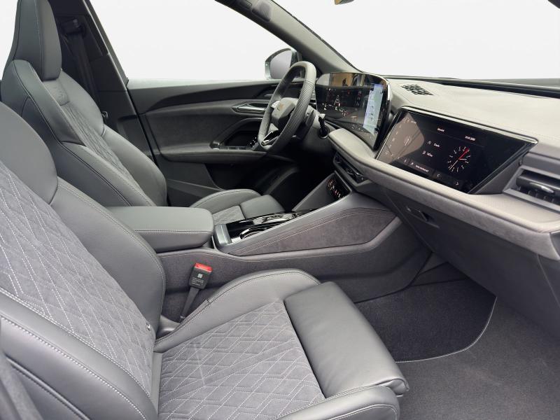Audi Q5 S line – image 4 of 24