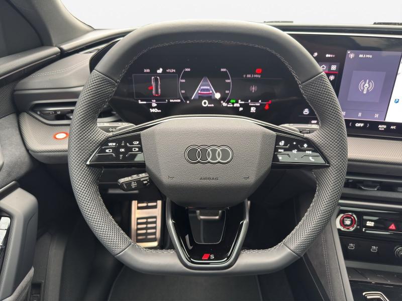 Audi Q5 S line – image 8 of 24