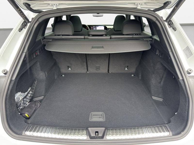 Audi Q5 S line – image 11 of 24