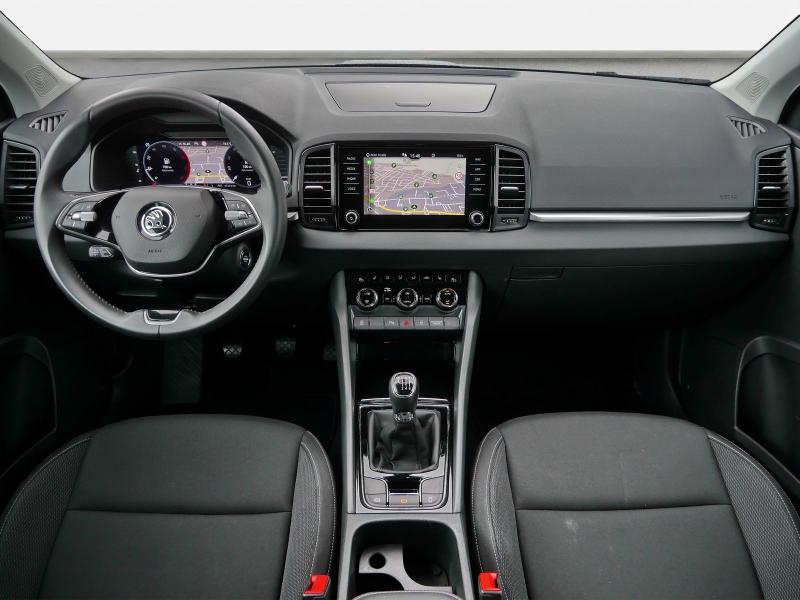 Škoda Karoq Selection – image 5 of 23