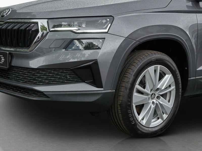 Škoda Karoq Selection – image 13 of 23