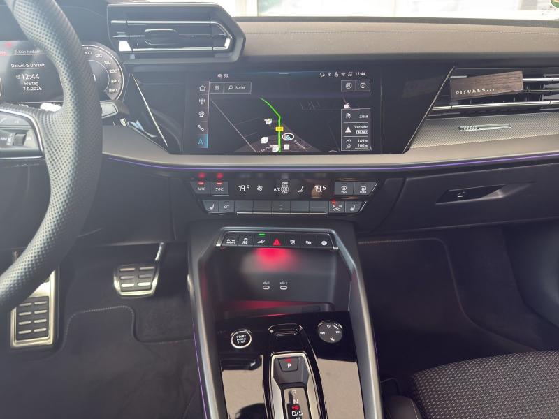 Audi A3 Sportback S line – image 6 of 14