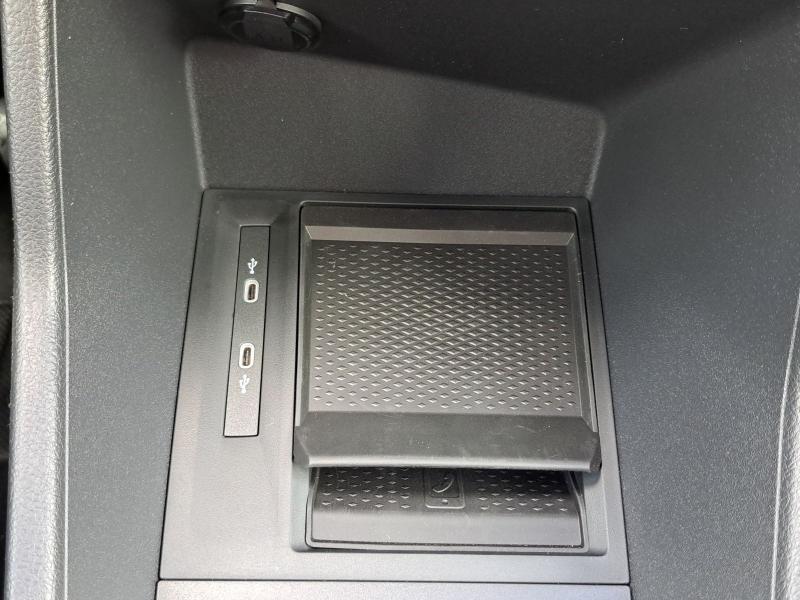 Volkswagen Caddy – image 19 of 22