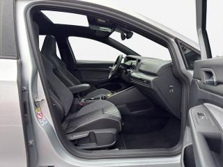 Volkswagen Golf R-Line – image 4 of 14