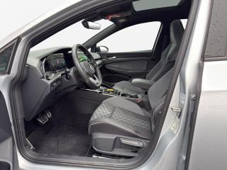 Volkswagen Golf R-Line – image 12 of 14