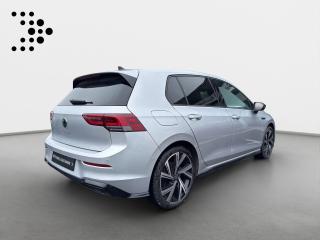 Volkswagen Golf R-Line – image 13 of 14