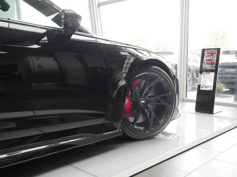 Audi RS 6 Avant Performance – image 12 of 40