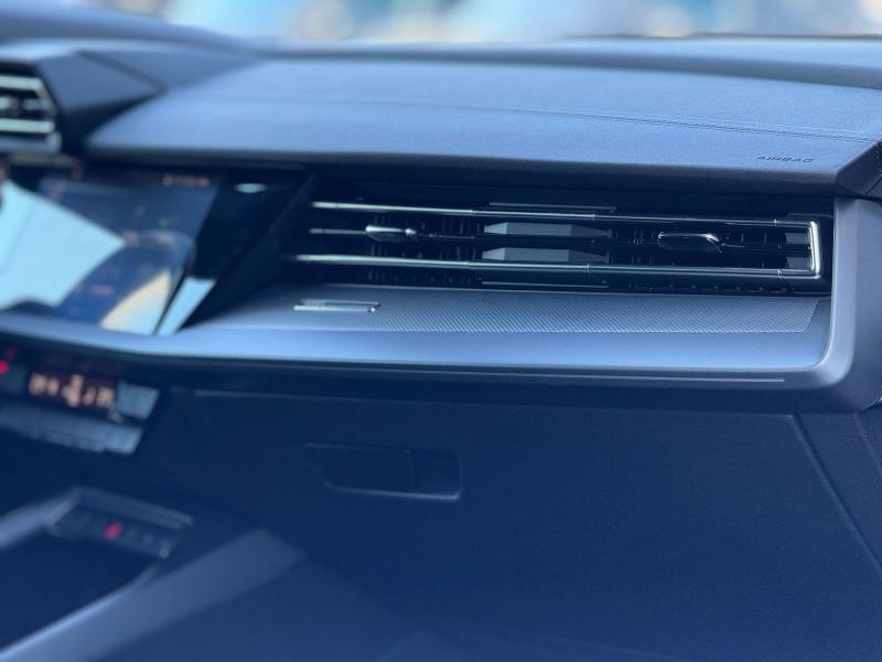 Audi A3 Sportback S line – image 12 of 15