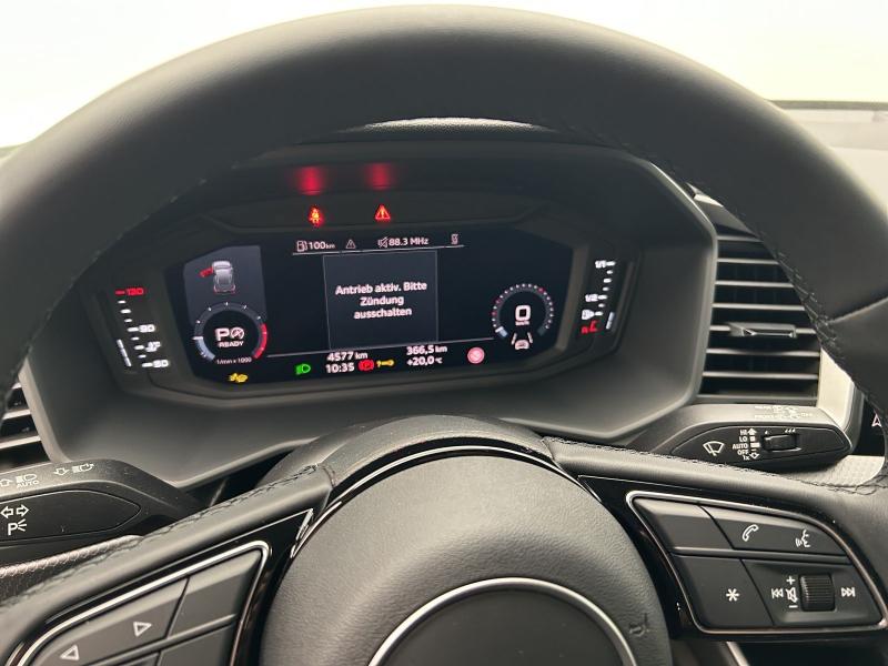 Audi A1 Sportback S line – image 9 of 17