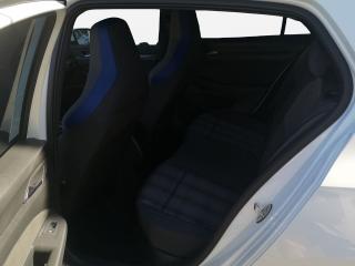 Volkswagen Golf GTE – image 16 of 21