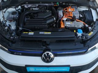 Volkswagen Golf GTE – image 18 of 21