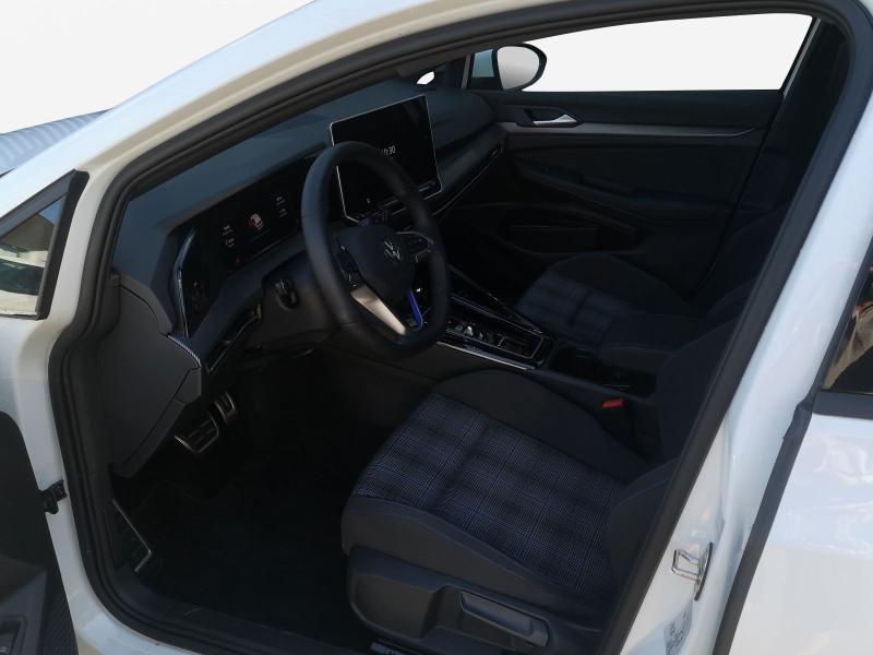 Volkswagen Golf GTE – image 14 of 21