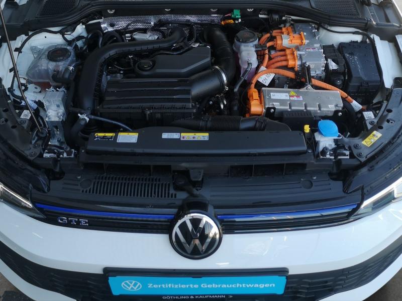 Volkswagen Golf GTE – image 18 of 21