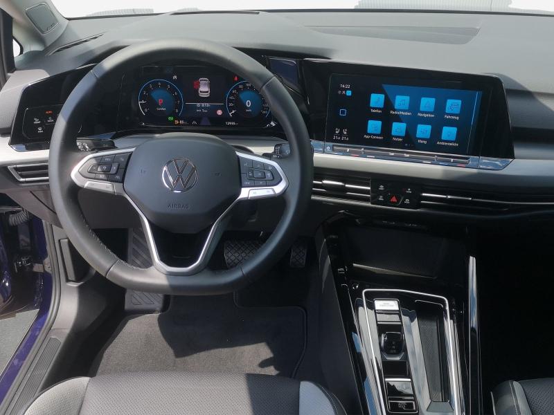 Volkswagen Golf Style – image 5 of 23