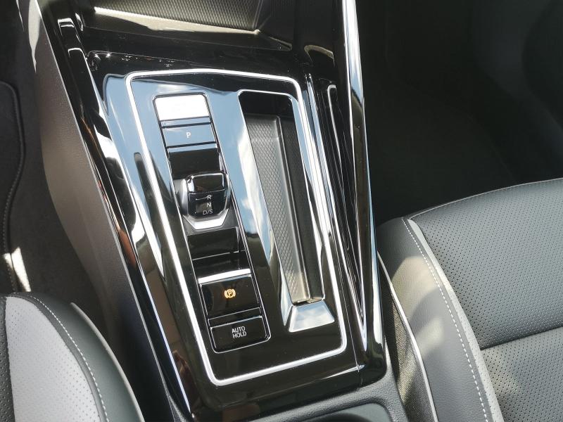 Volkswagen Golf Style – image 10 of 23