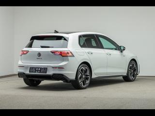 Volkswagen Golf R-Line – image 2 of 15