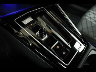 Volkswagen Golf R-Line – image 15 of 15