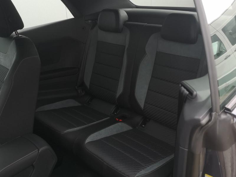 Volkswagen T-Roc Cabriolet R-Line – Bild 17 von 22