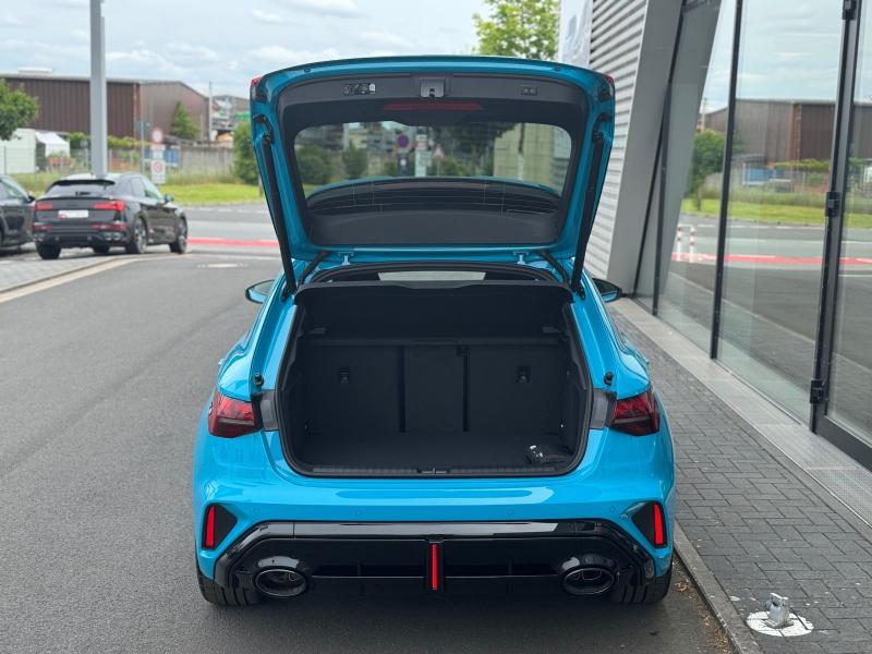 Audi RS 3 Sportback – image 7 of 19