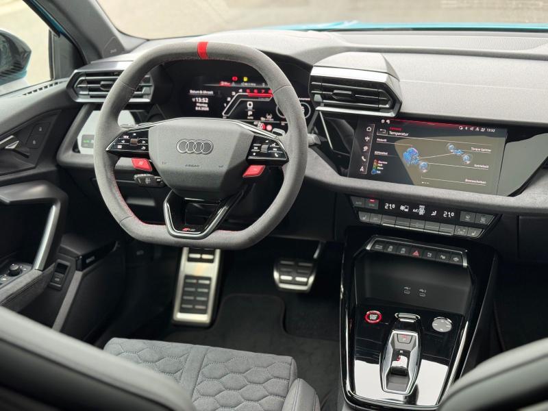 Audi RS 3 Sportback – image 9 of 19