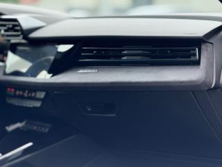 Audi RS 3 Sportback – image 13 of 17