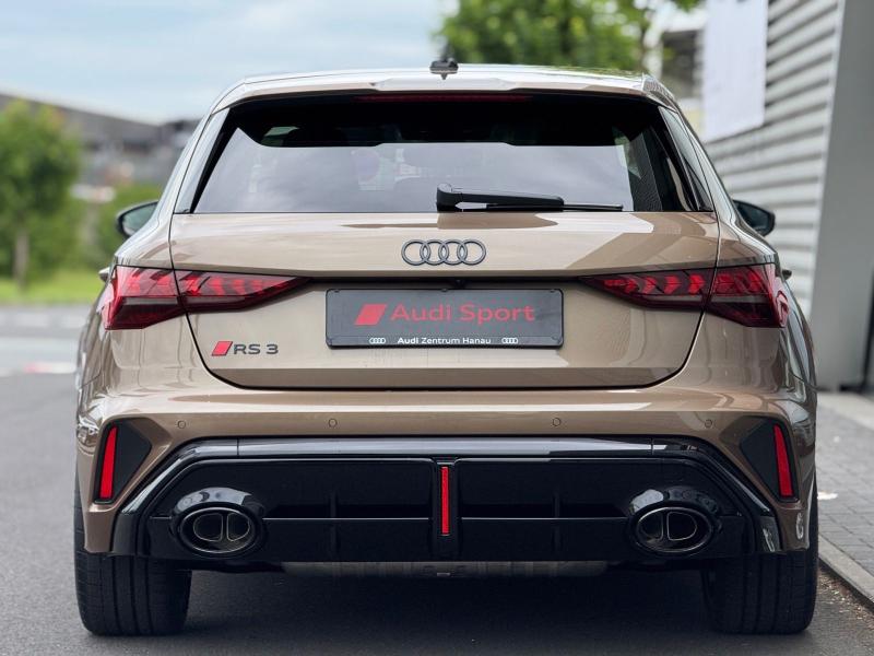 Audi RS 3 Sportback – image 5 of 17