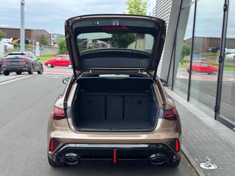 Audi RS 3 Sportback – image 7 of 17