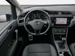 Volkswagen Touran Active – image 8 of 24