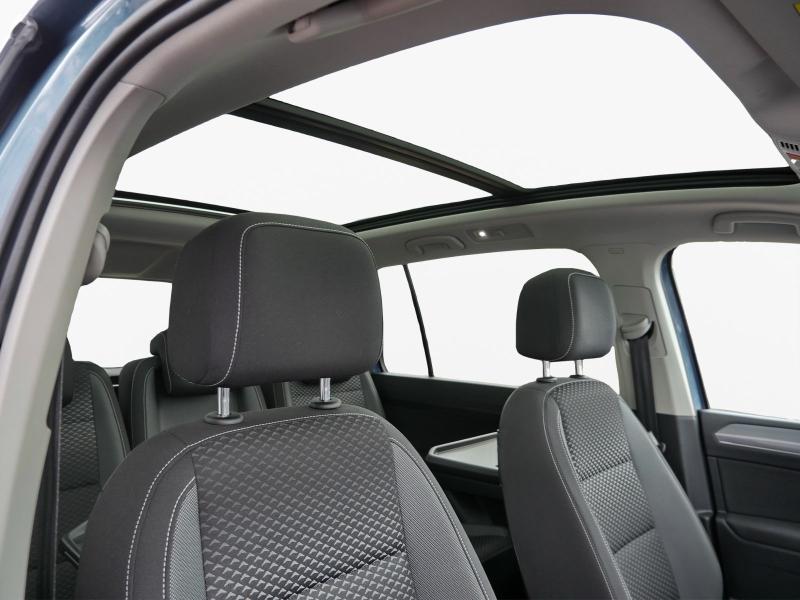 Volkswagen Touran Active – image 10 of 24