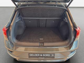 Volkswagen T-Roc R-Line – image 11 of 25