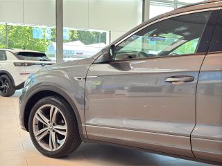 Volkswagen T-Roc R-Line – image 21 of 25