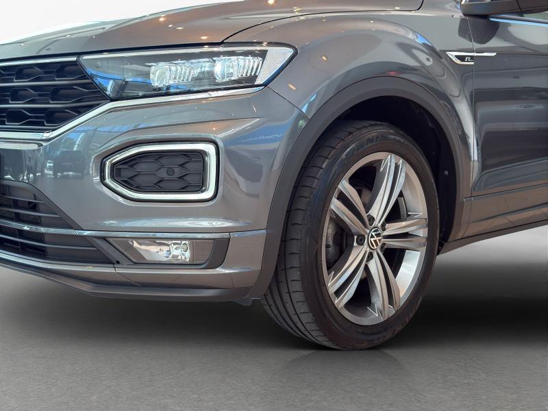 Volkswagen T-Roc R-Line – image 13 of 25