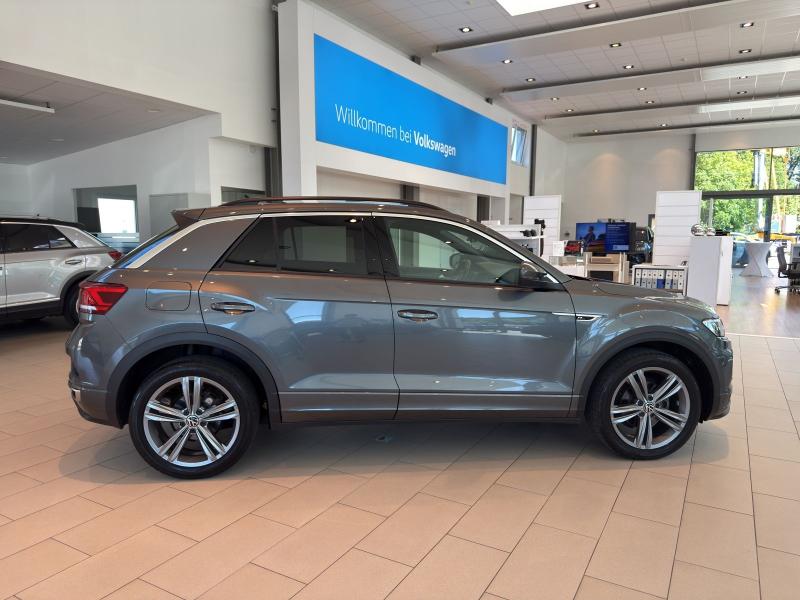 Volkswagen T-Roc R-Line – image 23 of 25