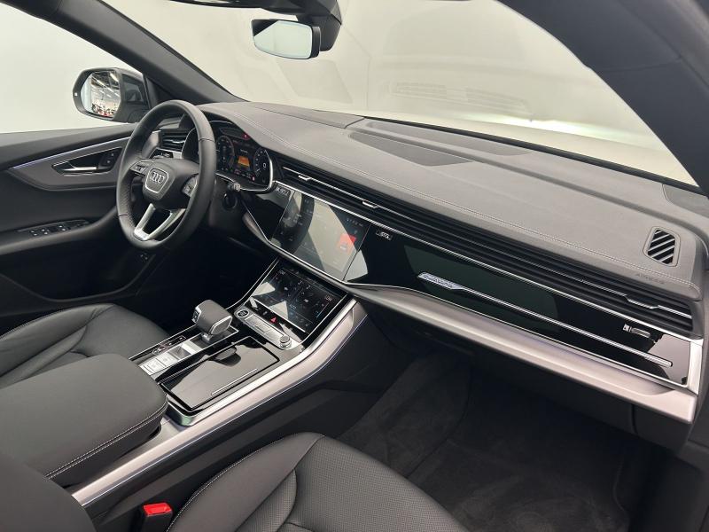 Audi Q8 – image 7 of 18
