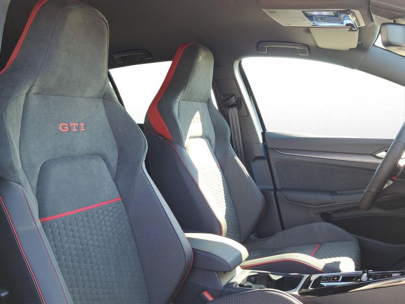 Volkswagen Golf GTI GTI – image 4 of 23