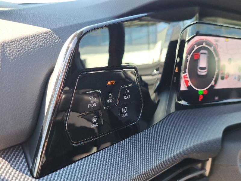 Volkswagen Golf GTI GTI – image 12 of 23