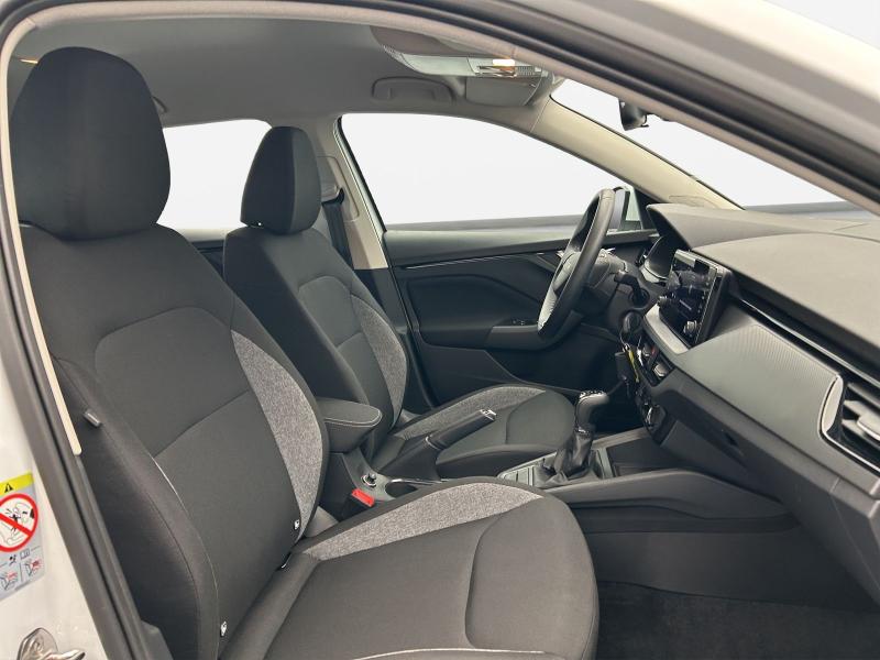 Škoda Scala Essence – image 4 of 16