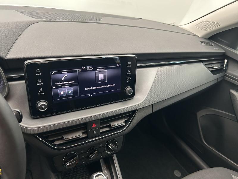 Škoda Scala Essence – image 6 of 16