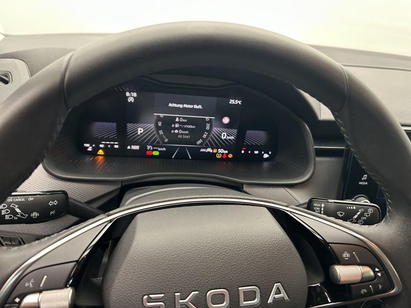 Škoda Scala Essence – image 9 of 16