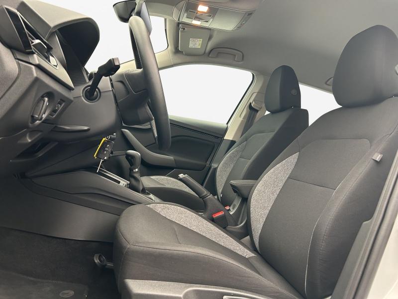 Škoda Scala Essence – image 10 of 16