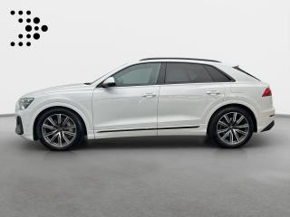 Audi Q8 S line – image 3 of 18