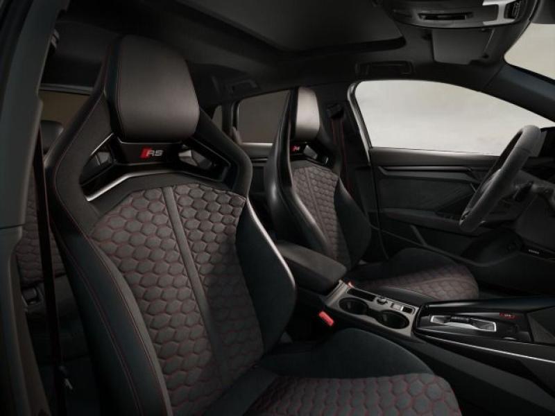 Audi RS 3 Sportback RS – image 9 of 10