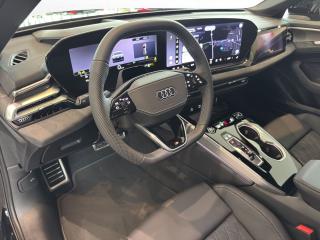 Audi A6 Avant S line – image 14 of 19